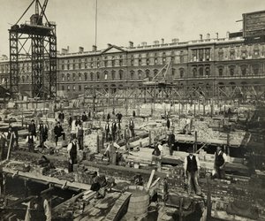 Bouw van de nieuwe regeringskantoren, Great George Street, Westminster, Londen, 24 september 1902, VK door Unbekannter Künstler