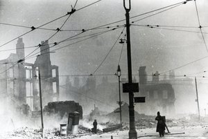 Derby Square in Liverpool na een Duitse bombardement door Unbekannt