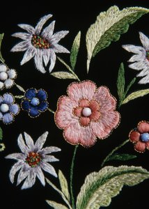 Bloemenborduurwerk op Walser kostuum, Gressoney, Valle d