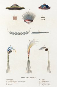 Hoeden, kammen en andere artefacten uit 