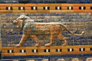 Ishtarpoort oorspronkelijk behorend tot de Tempel van Bel, gebouwd in Babylon (Irak) door koning Nebukadnezar II - Ishtarpoort, detail, Pergamon Museum, Museumsinsel, Berlijn, Duitsland, Europa