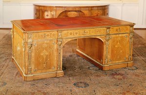 Bibliotheektafel, ingelegd mahonie