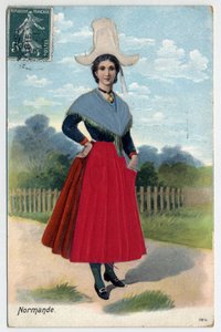 Normandië: portret van een Normandische vrouw in traditionele klederdracht en hoofdtooi