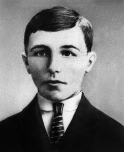 Philippe Daudet (1909-1923) zoon van royalistische afgevaardigde Leon Daudet, Philippe Daudet werd dood gevonden op 24 november door Unbekannt