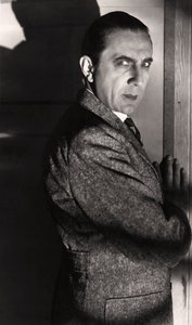 Portret van Bela Lugosi, ca. 1930 (sepia foto) door Unbekannt