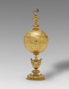 Zeldzame Continentale globebeker, Noord-Duits of Vlaams, circa 1600 door Unbekannt
