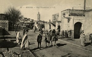 Rue Rouamzine in Meknes, Marokko