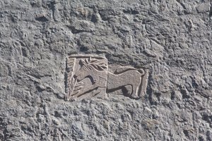 Saint Mauro koepel, kerk, laag reliëf, Maniago, Friuli, Italië door Unbekannt