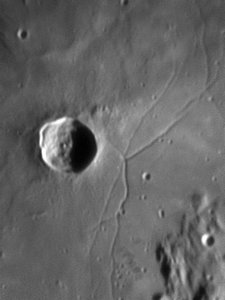Triesnecker Krater en Rille