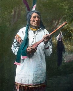 Verenigde Staten van Amerika, Portret van een inheemse Amerikaanse medicijnman, ca. 1910 (foto) door Unbekannter Künstler