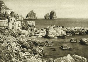 Uitzicht op de faraglioni vanaf het eiland Capri naar Marina Piccola door Unbekannt