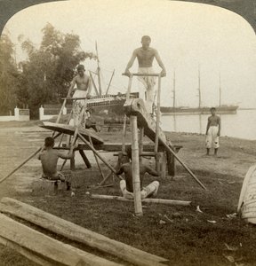 Een Filipijnse zagerij, Cebu, Filippijnen door Underwood and Underwood