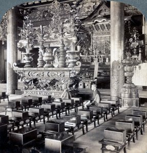 Boeddhistische priesters in de Ikegami-tempel, Omori, Japan, 1904
