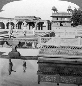 Hof van het paleis van de Mogolkeizers, Fatehpur Sikri, India, 1904