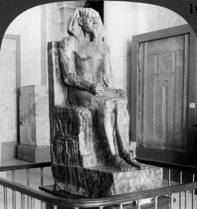 Dioriet standbeeld van Koning Khafre, bouwer van de tweede Piramide van Gizeh, Caïro, Egypte, 1905