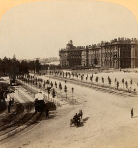 Het Keizerlijk Winterpaleis vanaf Nevsky Prospect, St. Petersburg, Rusland, 1897