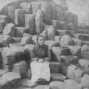 De wensstoel, Giants Causeway, County Antrim, Ierland, 1887