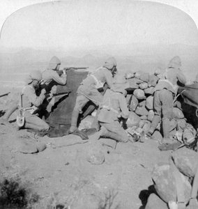 Troepen verdedigen New Zealand Hill, Slingersfontein, Zuid-Afrika, 25 januari 1900 door Underwood and Underwood
