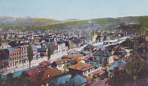 Ansichtkaart met Sarajevo en de Appel Quay