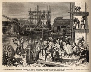 Een bouwplaats voor een Europees huis in Edo (Tokio) met steenhouwers, terrassiers, mortelmakers, stukadoors en timmerlieden die daar werken. Gravure ter illustratie van de reis naar Japan, door Aime Humbert, minister van de Zwitserse Confederatie, in 1863 door Unknown artist
