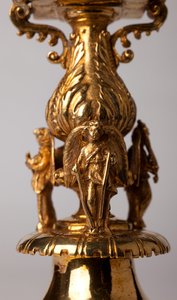 Kathedraalschat (Trésor de la Cathédrale). Reliek kruis. Metaalsmeedwerk met juwelen. Oorsprong abdij (Saint-Amand Tournai, ex-Elnone). 16e eeuw. Detail. door Unknown artist