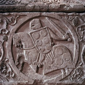 Sarcophagus van de ridder van de paleisfamilie (waarschijnlijk Hugo van het paleis), detail van het onderste reliëf