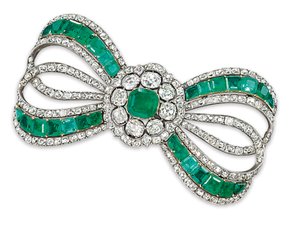 Strik broche