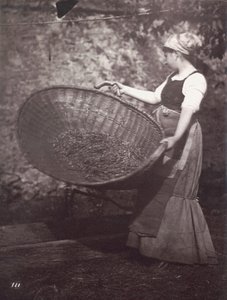 [Vrouwelijke boerin met maaimand].