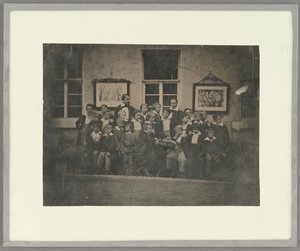 [Groepsportret van schooljongens en hun leraar, Noord-Duitsland]. door Unknown artist
