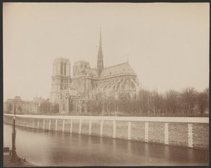 [Notre-Dame gezien vanaf de Seine]. door Unknown artist