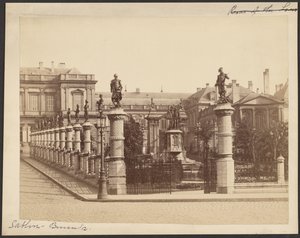 [Plein van de Kleine Zavel, Brussel]. door Unknown artist