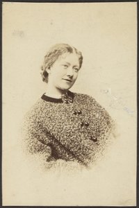 [Portret van een vrouw]. door Unknown artist