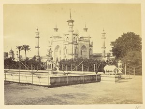 [Graf van Zinat Algiya in het Hussainabad Imambara Complex, Lucknow]. door Unknown artist