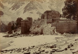 Chitral Fort, 1895 door Unknown