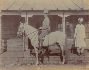 Kolonel A M Paterson, bevelhebber van het 1e Bedfordshire Regiment door Unknown photographer