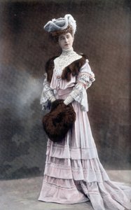 Franse komiek Gabrielle Dorziat (1880-1979) foto door Reutlinger uit de Franse krant "Le Theatre" september 1905