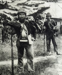 Held van de Tonkin-campagne door Unknown photographer