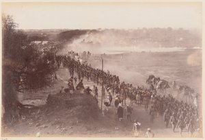 Indiase legerinfanterie op mars, Delhi oefenkamp
