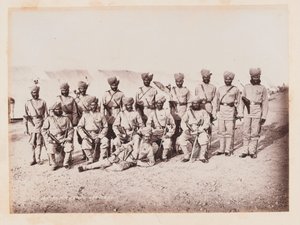 Indiase officieren van de 28e Bombay Native Infantry, ca. 1884 door Unknown