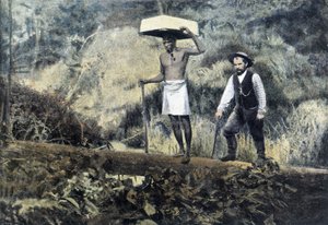 Kentzer: goudzoeker en zijn drager - fotografie, eind 19e eeuw