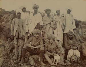 Luitenant S Edwardes met zijn hond Biddy, circa 1895 door Unknown