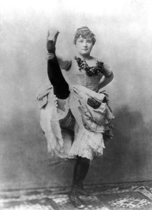 Louise Weber (1870-1929) alias La Goulue, Franse danseres van de Franse Cancan bij Folies Bergère in Parijs en model van Toulouse-Lautrec door Unknown photographer