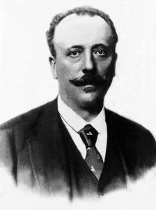 Portret van Adrien Albert Marie Comte de Mun (1841-1914), Franse politicus. door Unknown photographer