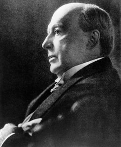 Portret van Henry James (1843 -1916). Amerikaans romanschrijver en criticus, genaturaliseerd Brit in 1915. door Unknown photographer
