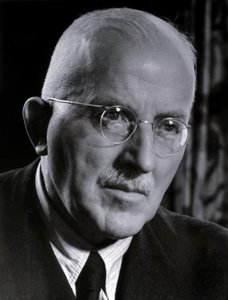 Portret van Hermann Staudinger (foto) door Unknown photographer