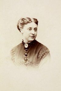 Portret van juffrouw Dunlop, ca. 1860s (zwart-wit foto) door Unknown photographer