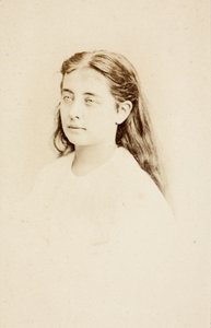 Portret van Pauline Lucca door Unknown photographer