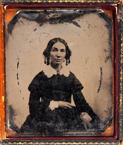 Portret van een vrouw. Daguerreotype onder lijst circa 1850
