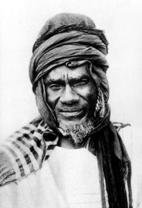 Samory Toure door Unknown photographer