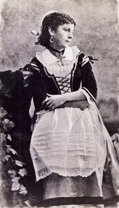 Teresina Brambilla in toneelkostuum door Unknown photographer